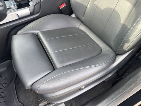 Used 2023 Mercedes-Benz EQB 350 4MATIC SUV w/ Exclusive Package image 17