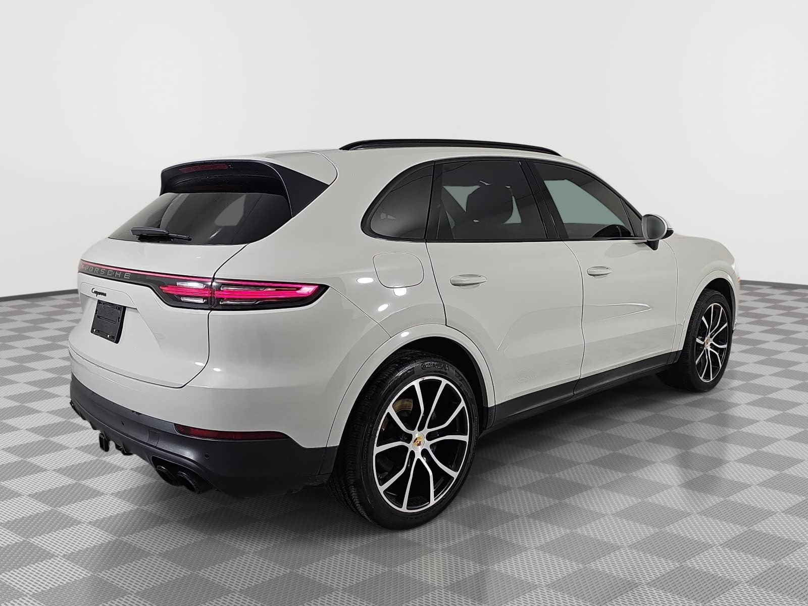 Used 2022 Porsche Cayenne Platinum Edition AWD/4WD image 8