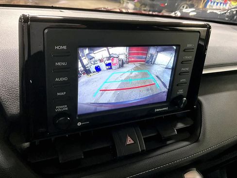 Certified 2022 Toyota RAV4 LE image 26