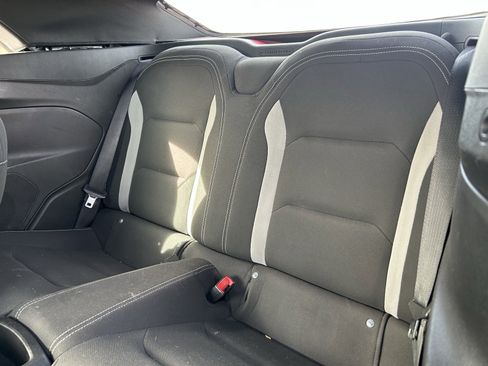 Used 2020 Chevrolet Camaro LT image 13