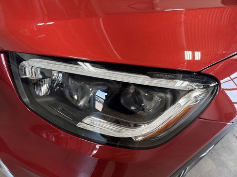 Used 2022 Mercedes-Benz GLC 300 4MATIC image 10