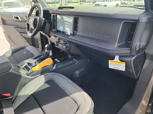 New 2025 Ford Bronco image 25