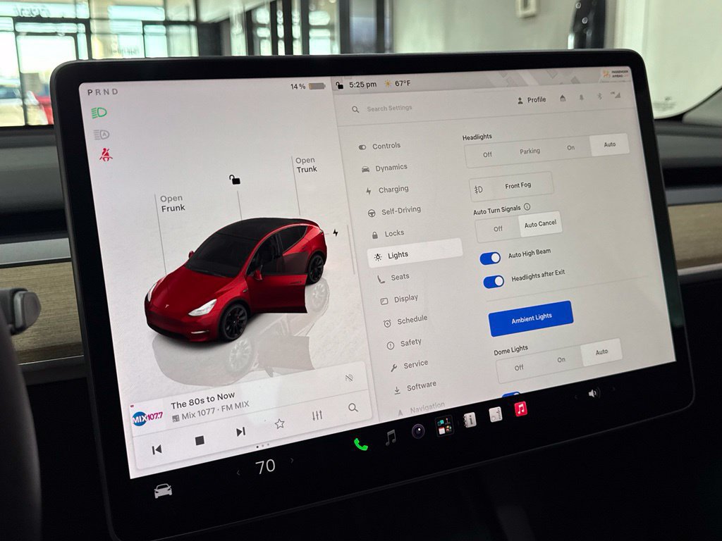 Used 2022 Tesla Model Y Long Range AWD/4WD image 45