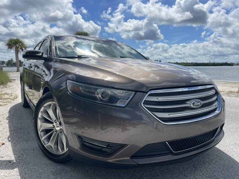 Used 2016 Ford Taurus Limited FWD image 1