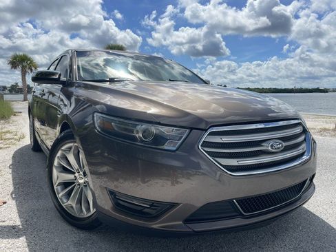 Used 2016 Ford Taurus Limited FWD image 1