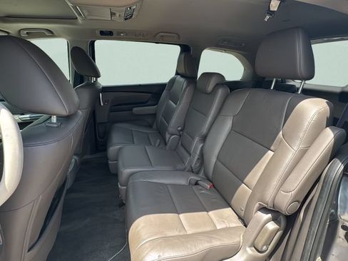 Used 2016 Honda Odyssey Touring image 14