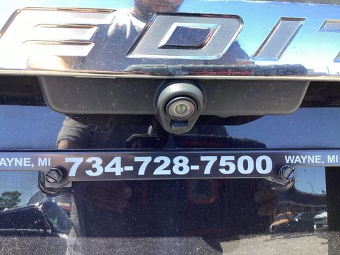 Used 2021 Ford Expedition XL AWD/4WD image 16
