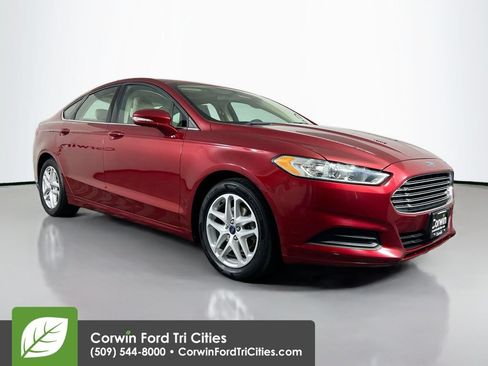 Used 2014 Ford Fusion SE FWD image 1
