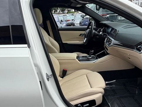 Used 2021 BMW 330i Sedan w/ Premium Package RWD image 14