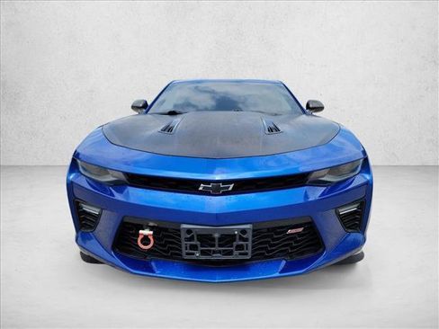 Used 2016 Chevrolet Camaro SS RWD image 2