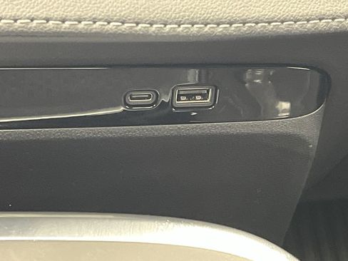 Certified 2025 Buick Enclave Sport Touring w/ Super Cruise Package image 25