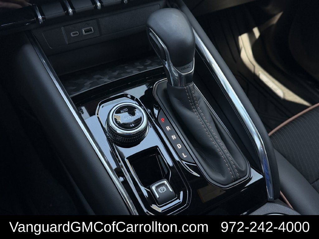 New 2026 GMC Canyon AT4 AWD/4WD image 15