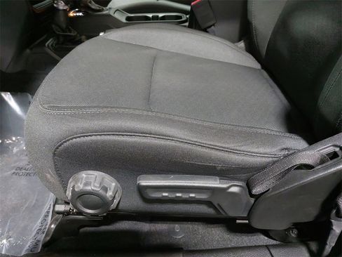 Used 2022 Jeep Gladiator Sport image 28