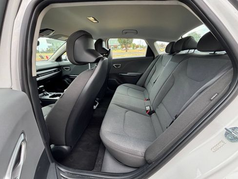 Used 2025 Kia K4 FWD image 24