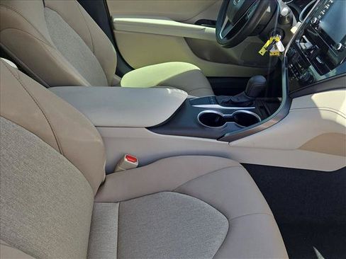 Used 2023 Toyota Camry LE FWD image 19