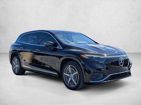 Certified 2023 Mercedes-Benz EQS 580 4MATIC SUV image 3