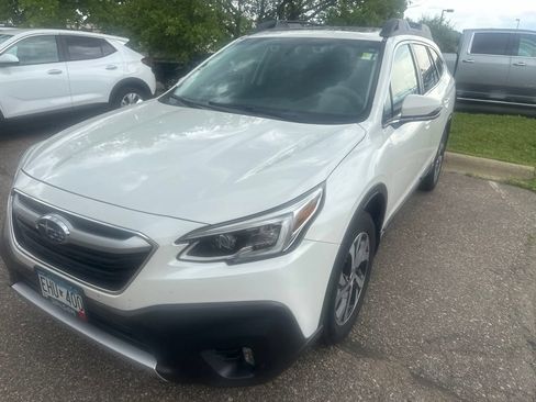 Used 2020 Subaru Outback Limited w/ Popular Package #2 AWD/4WD image 2