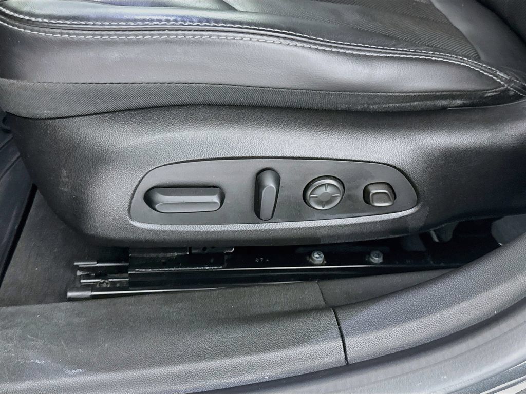 Used 2017 Buick LaCrosse Premium w/ Sun and Shade Package FWD image 23