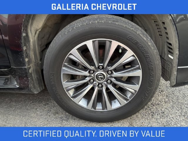 Used 2023 Lexus GX 460 Luxury w/ Accessory Package AWD/4WD image 4