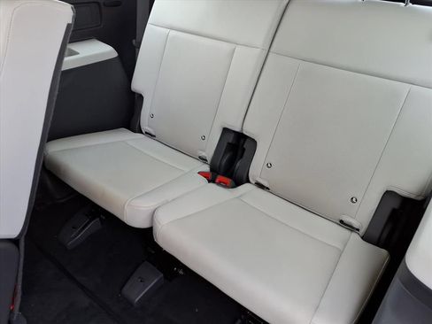 Used 2025 Hyundai Santa Fe SEL AWD/4WD image 15