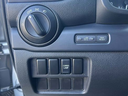 Used 2017 Nissan Titan S image 20