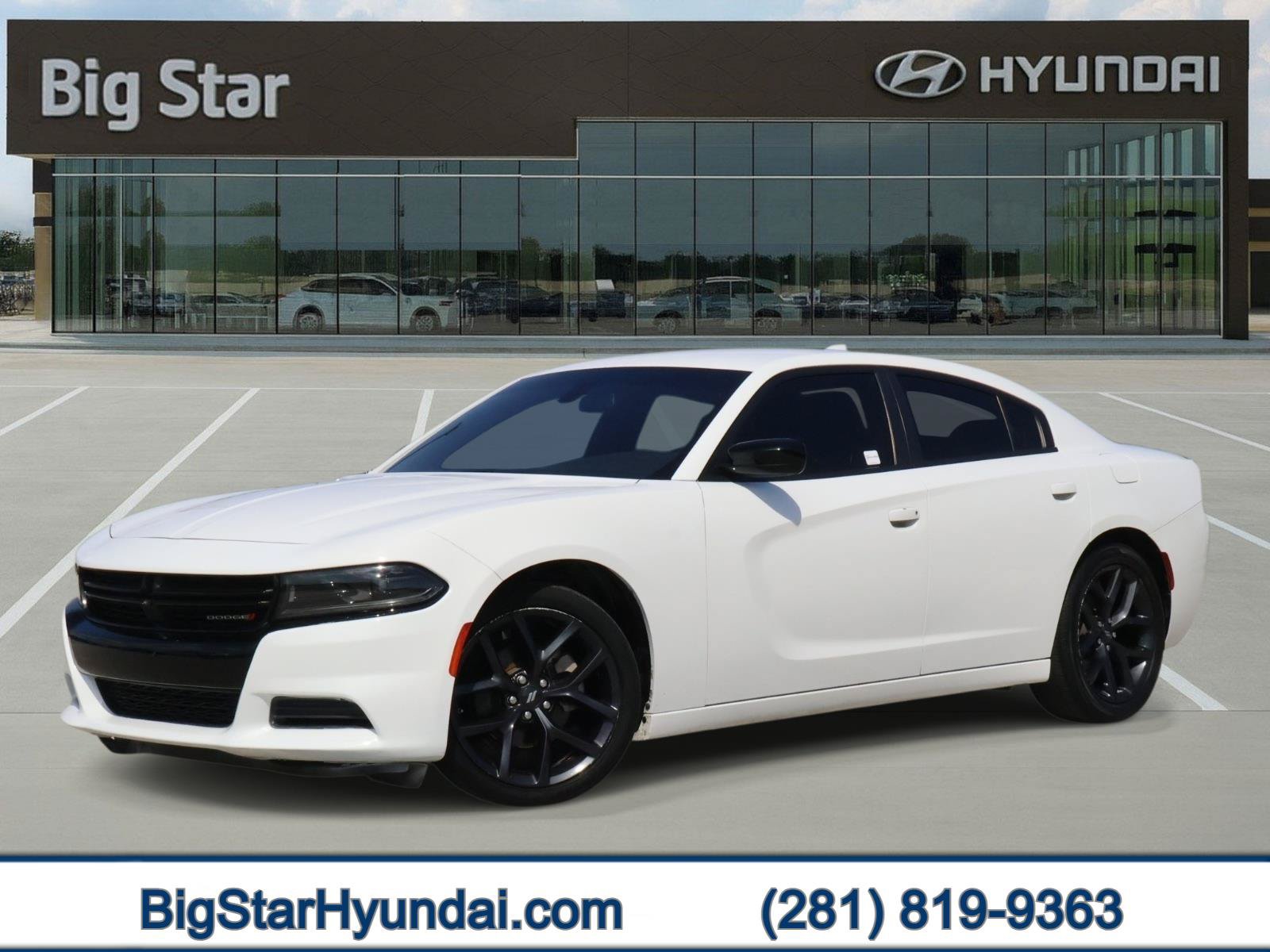 Used 2023 Dodge Charger SXT w/ Blacktop Package RWD image 1