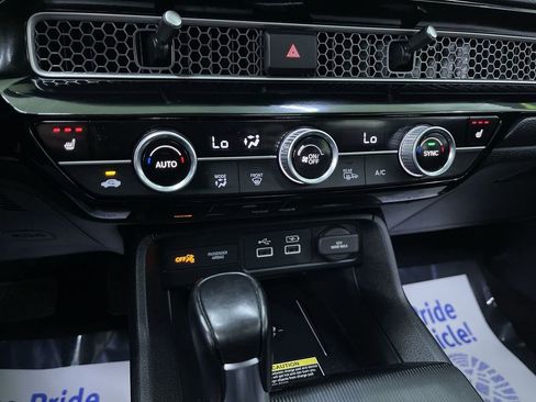 Used 2022 Honda Civic Touring image 25
