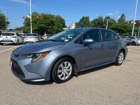 Used 2024 Toyota Corolla LE FWD image 3