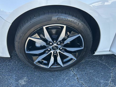 Used 2024 Chevrolet Malibu RS FWD image 30
