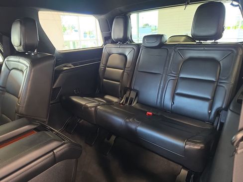 Used 2020 Lincoln Navigator Reserve AWD/4WD image 39
