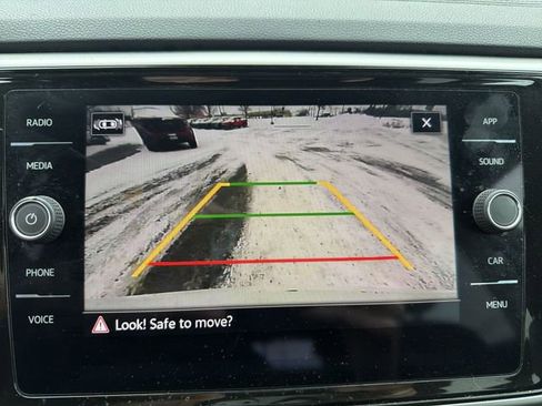 Used 2023 Volkswagen Atlas SE image 19