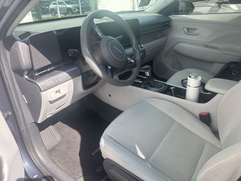 Used 2024 Hyundai Kona SE FWD image 6