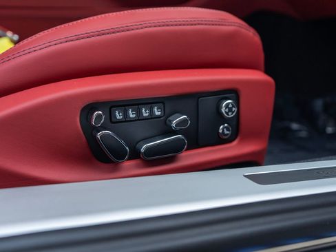 Used 2024 Bentley Continental GT AWD/4WD image 32