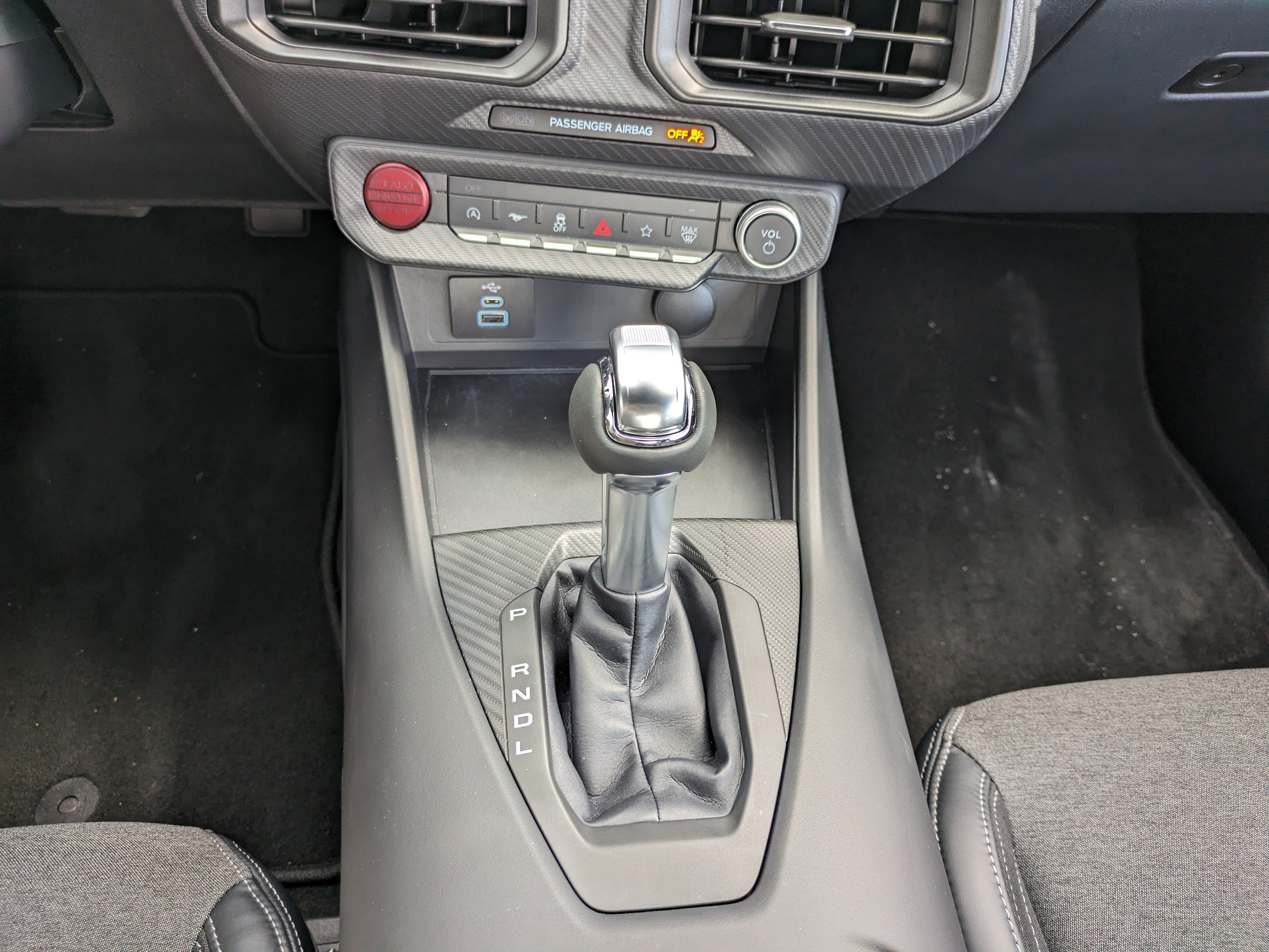 Used 2025 Ford Mustang Coupe RWD image 19