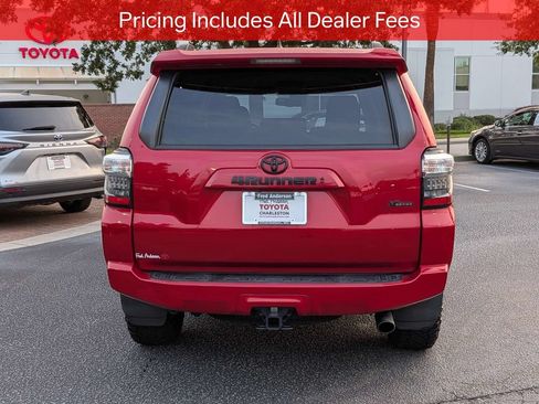 Certified 2022 Toyota 4Runner SR5 RWD image 6