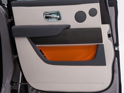 Certified 2023 Rolls-Royce Cullinan w/ Dark Exterior Package AWD/4WD image 22