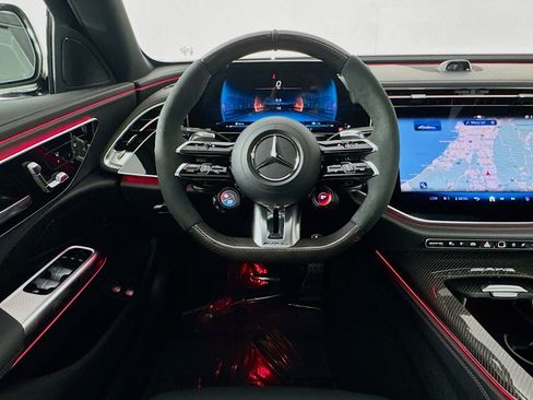 New 2026 Mercedes-Benz E 53 AMG e 4MATIC Sedan image 4