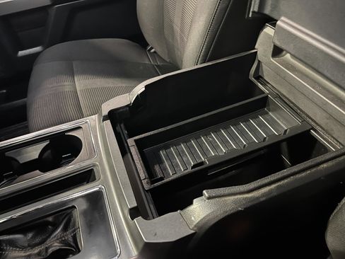 Used 2015 Ford F150 XLT w/ Equipment Group 302A Luxury image 21