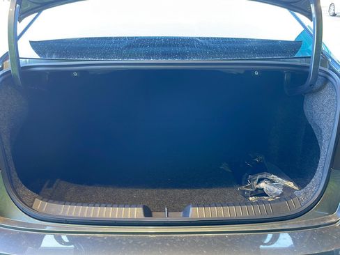 Used 2024 Volkswagen Jetta SE FWD image 18