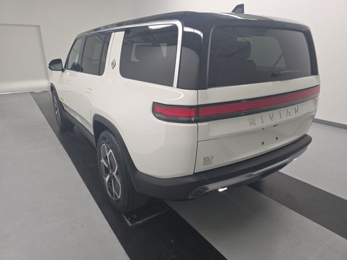 Used 2024 Rivian R1S Adventure AWD/4WD image 3
