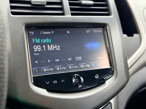 Used 2016 Chevrolet Sonic LT FWD image 10