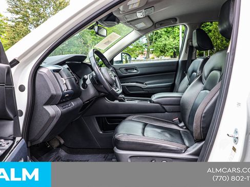 Used 2022 Nissan Pathfinder SL FWD image 17