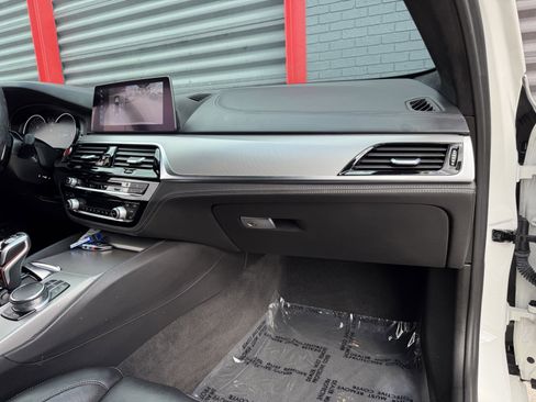 Used 2019 BMW M5 Base w/ Executive Package image 26