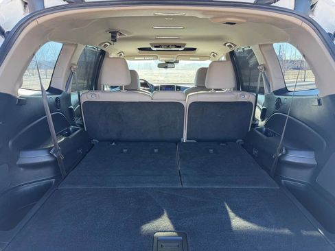 Used 2016 Honda Pilot Touring image 9