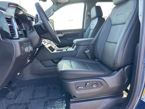 New 2026 GMC Sierra 3500 Denali w/ Denali Reserve Package image 25