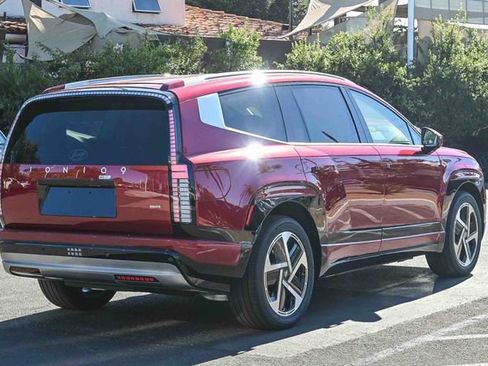 New 2026 Hyundai Ioniq 9 Limited image 4