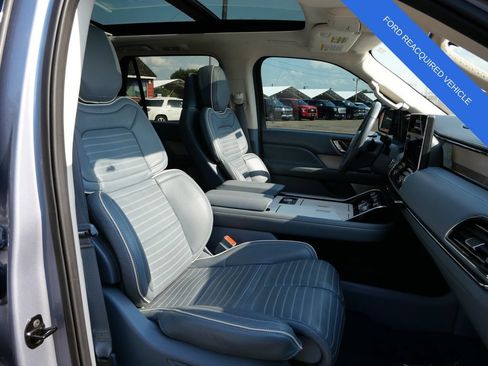 Used 2024 Lincoln Navigator L Black Label AWD/4WD image 12
