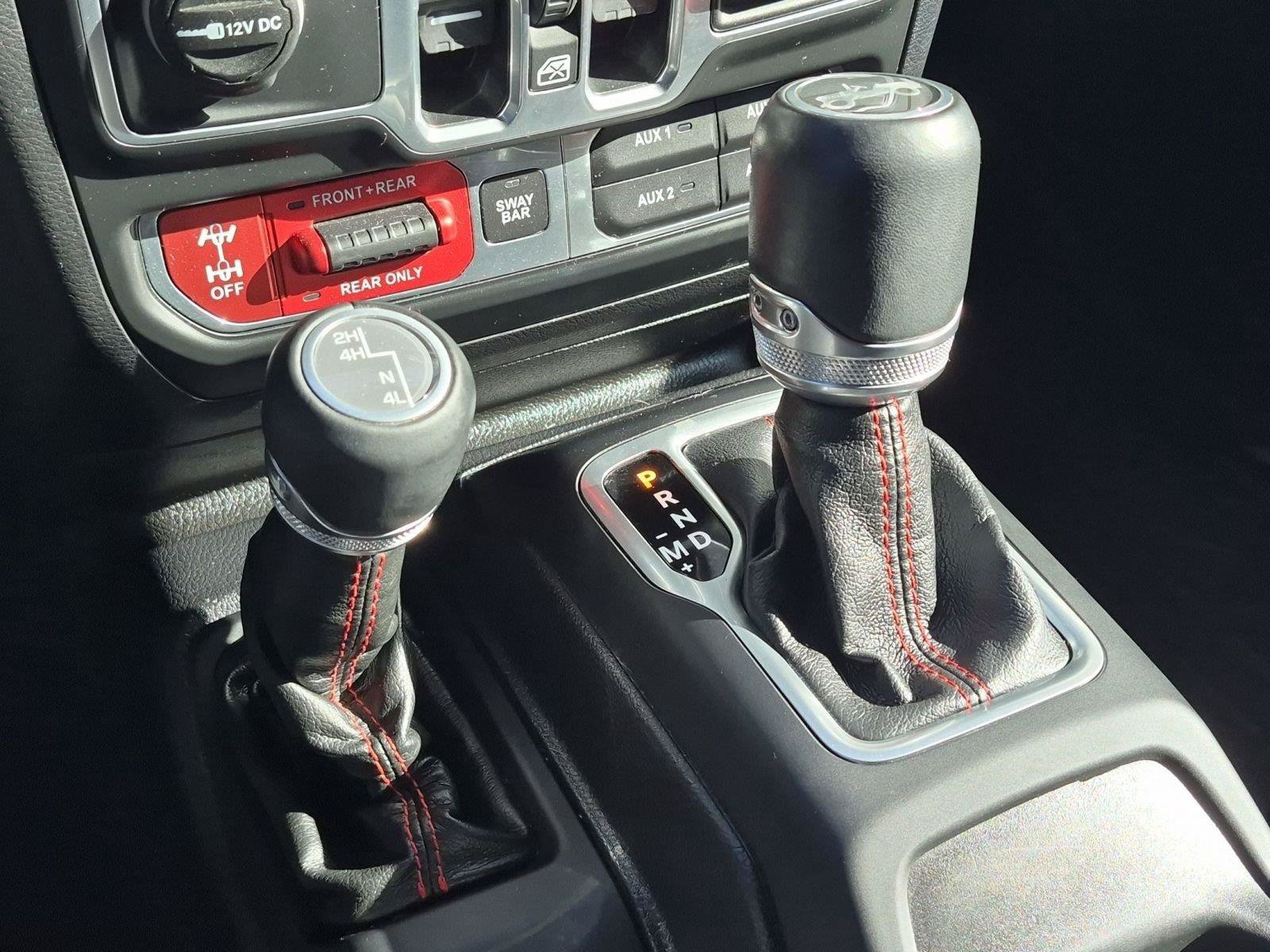 Used 2018 Jeep Wrangler Unlimited Rubicon AWD/4WD image 12