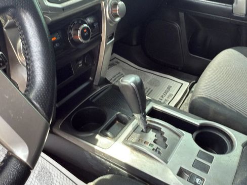 Used 2018 Toyota 4Runner SR5 RWD image 20