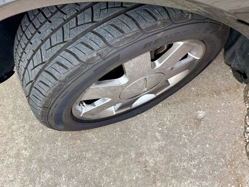 Used 2002 Ford Thunderbird image 29